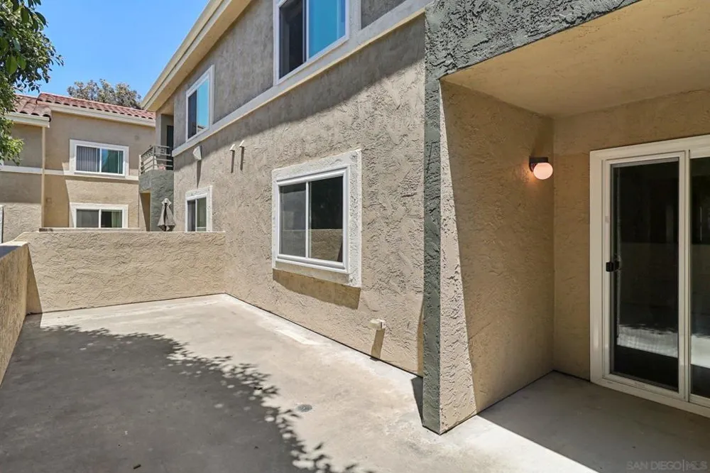 7565 Charmant Dr #309 San Diego, CA 92122