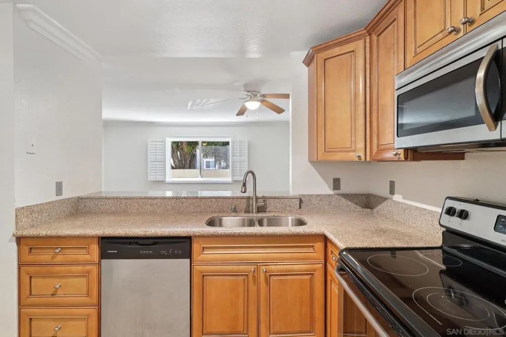 7565 Charmant Dr #309 San Diego, CA 92122