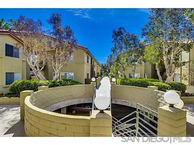 7565 Charmant Dr #309 San Diego, CA 92122