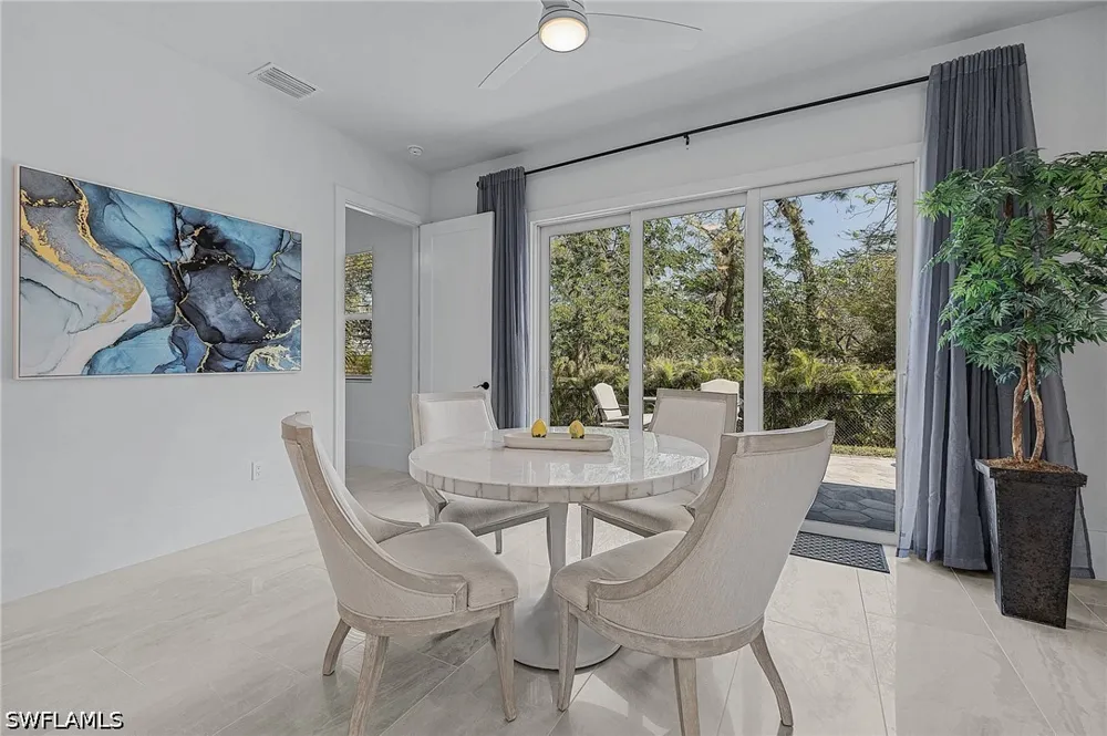 Pine Street Naples, FL 34112