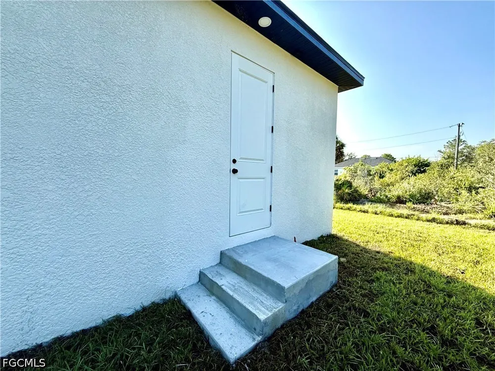 Lincoln Avenue Lehigh Acres, FL 33972