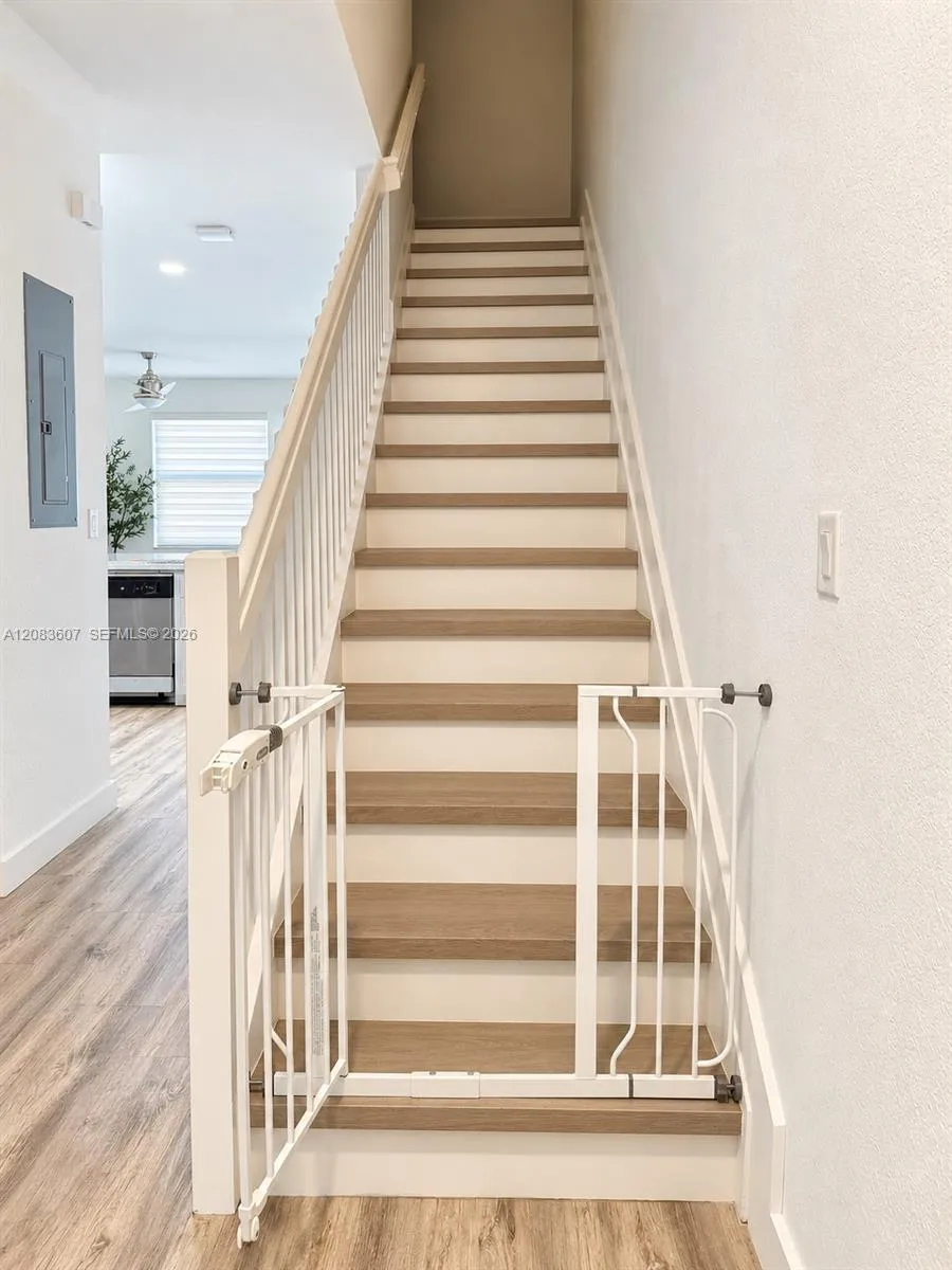 3393 W 105th Ter Hialeah, FL 33018