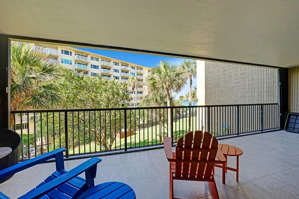 1167 Hillsboro Mile #206 Hillsboro Beach, FL 33062