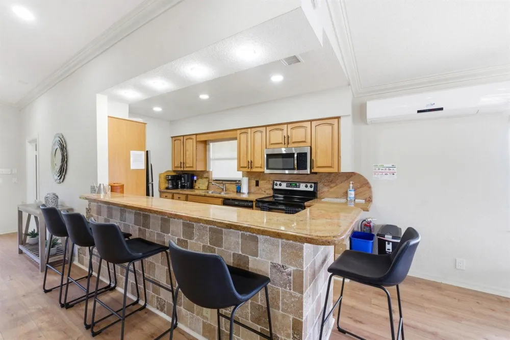1167 Hillsboro Mile #206 Hillsboro Beach, FL 33062