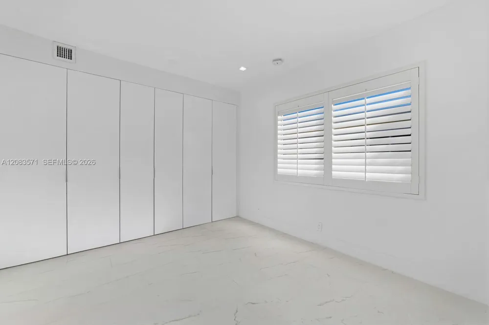 3909 Garden Ave #4 Miami Beach, FL 33140