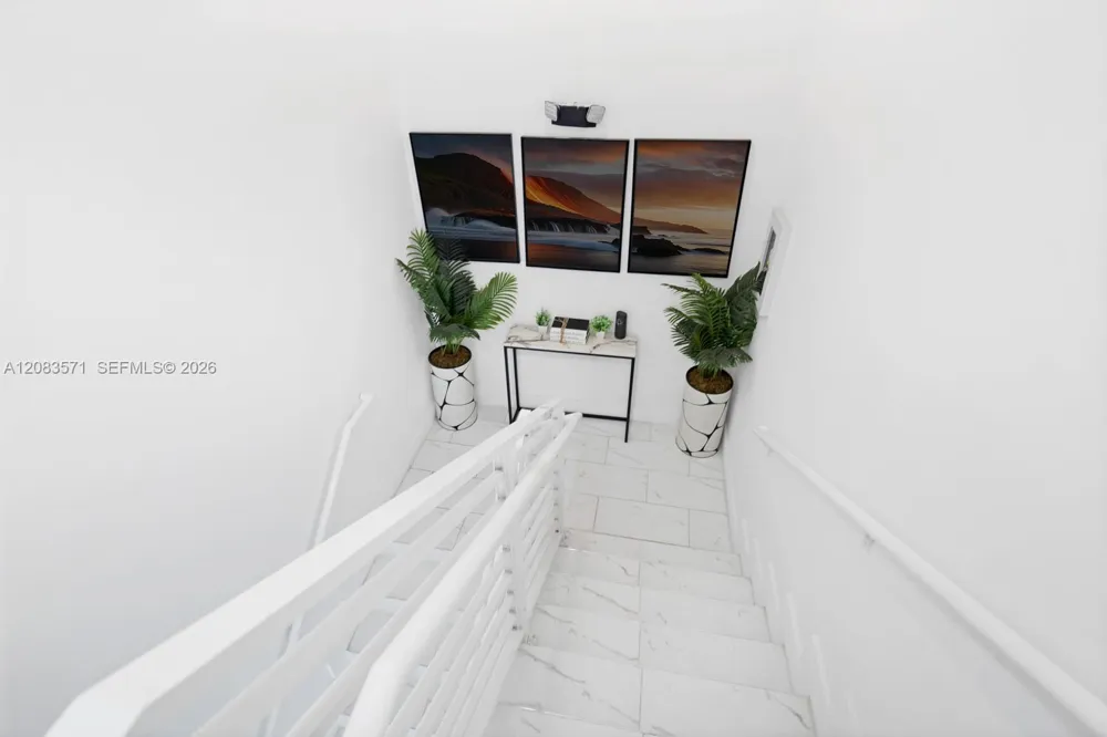 3909 Garden Ave #4 Miami Beach, FL 33140