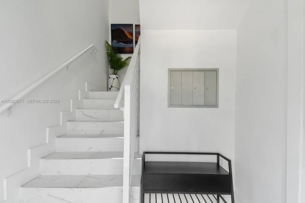 3909 Garden Ave #4 Miami Beach, FL 33140