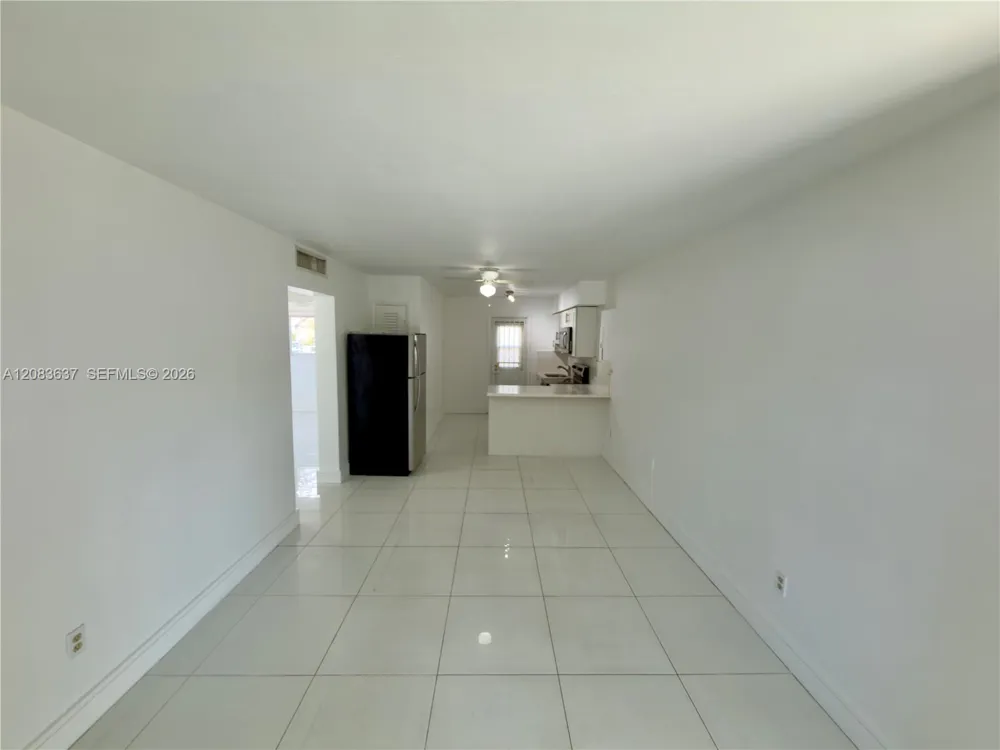 1057 SW 7th St #1 Miami, FL 33130