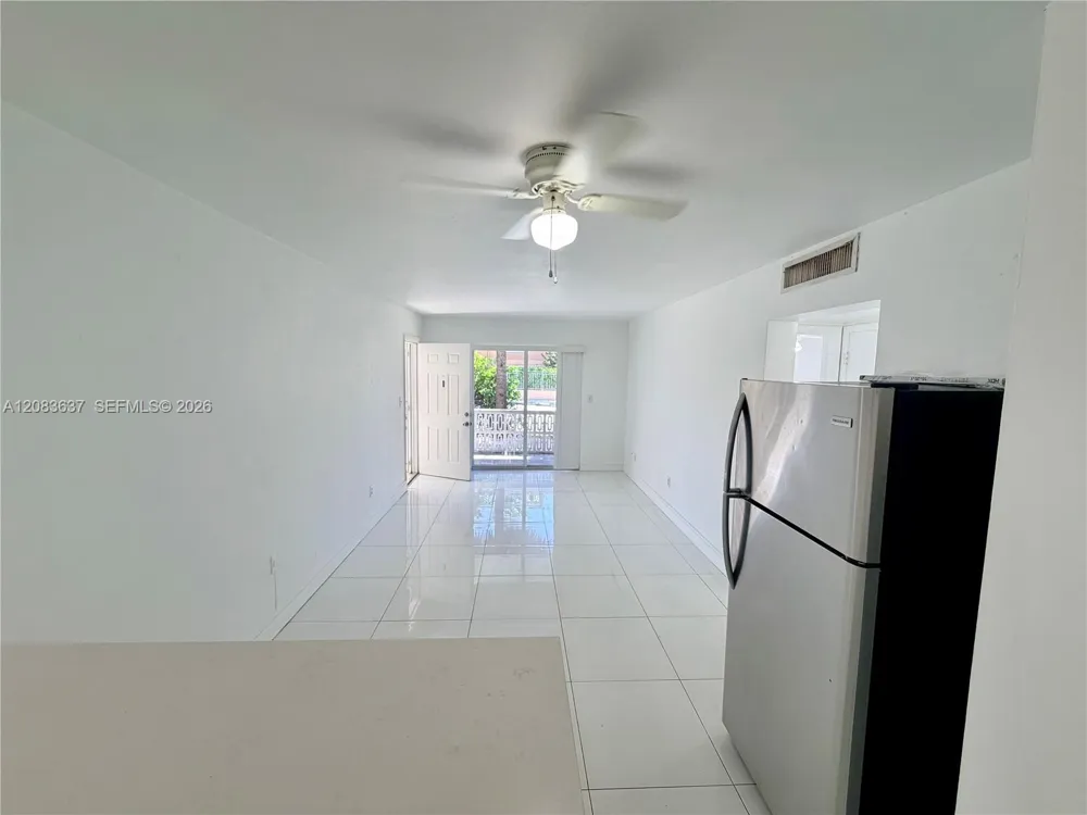 1057 SW 7th St #1 Miami, FL 33130