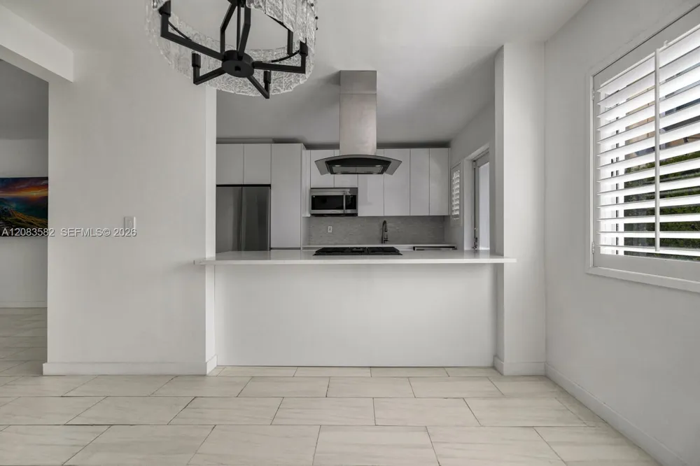3909 Garden Ave #1 Miami Beach, FL 33140