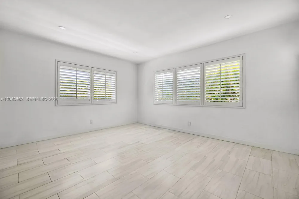 3909 Garden Ave #1 Miami Beach, FL 33140