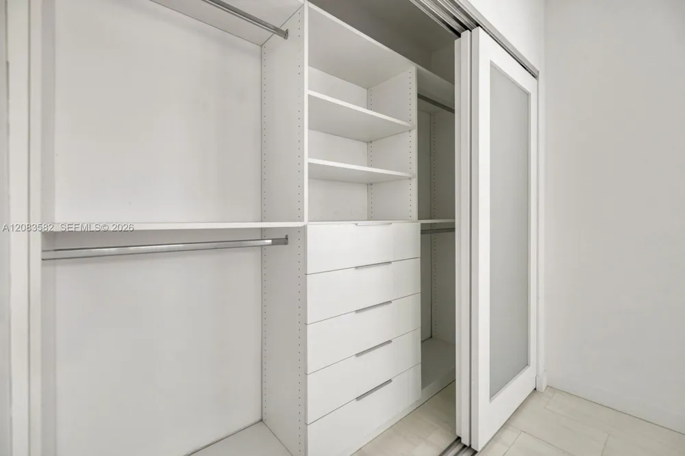 3909 Garden Ave #1 Miami Beach, FL 33140