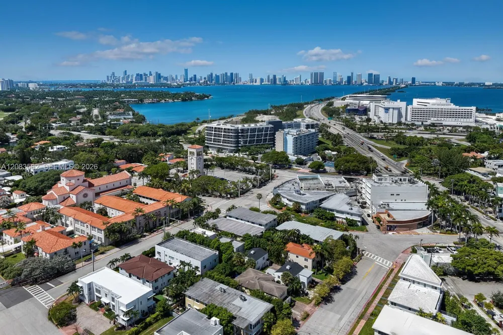 3909 Garden Ave #1 Miami Beach, FL 33140