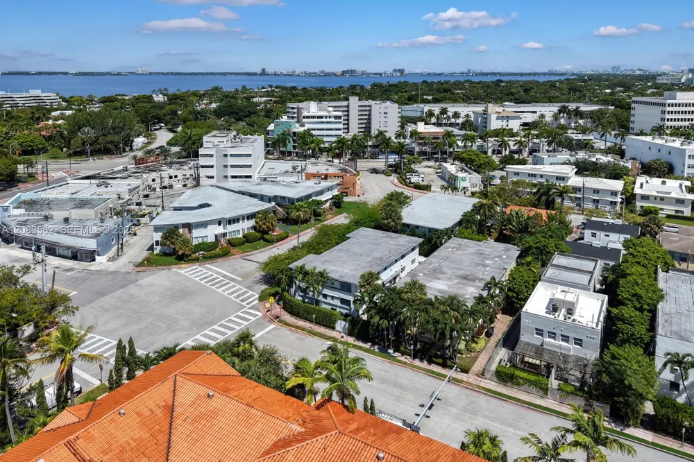 3909 Garden Ave #1 Miami Beach, FL 33140