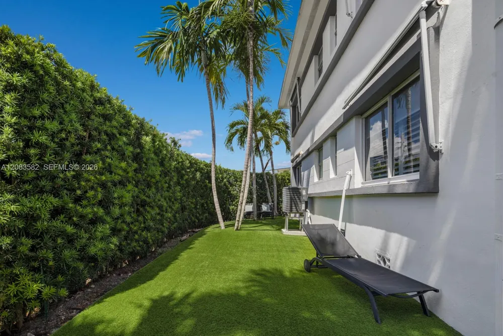 3909 Garden Ave #1 Miami Beach, FL 33140