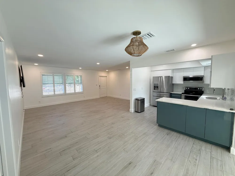 16 Ridgewood Circle Tequesta, FL 33469
