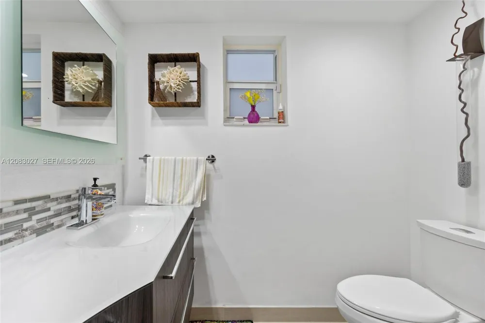 1000 SW 12th St #203 Fort Lauderdale, FL 33315