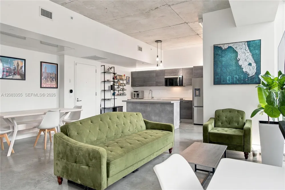 151 SE 1st St #1508 Miami, FL 33131
