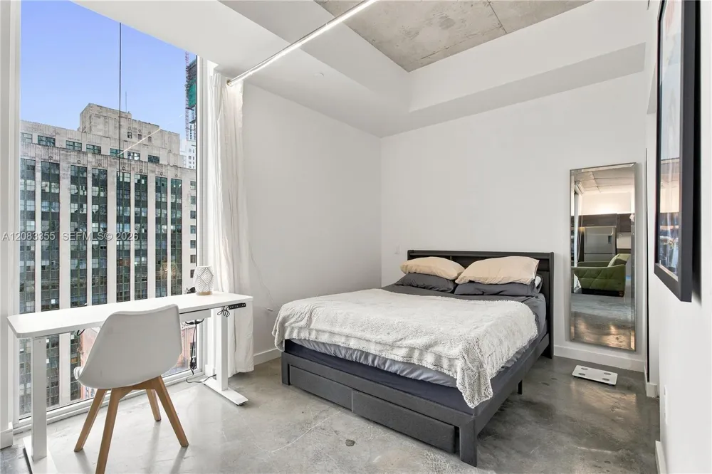 151 SE 1st St #1508 Miami, FL 33131