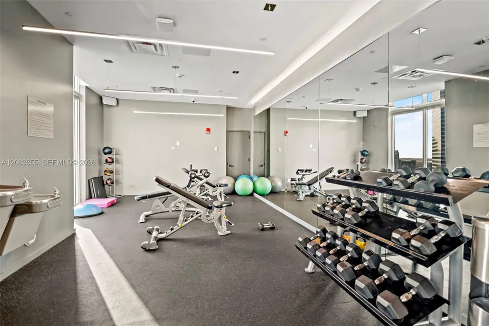 151 SE 1st St #1508 Miami, FL 33131