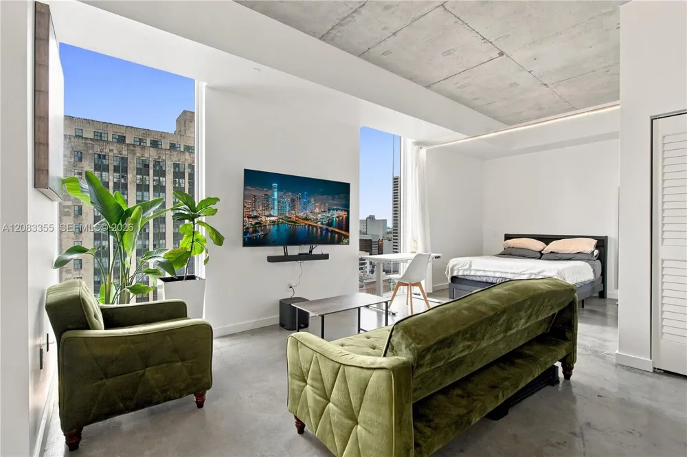 151 SE 1st St #1508 Miami, FL 33131