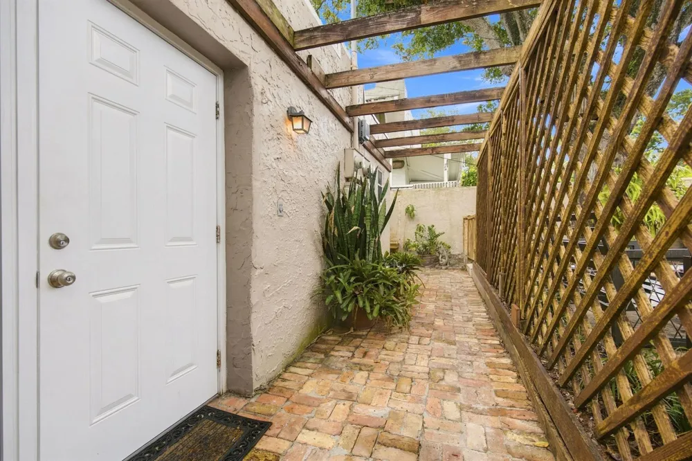 1201 SE 2ND STREET #3 Fort Lauderdale, FL 33301