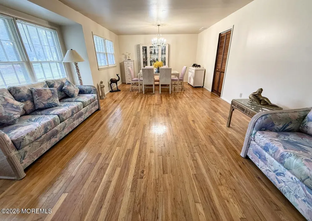 743 Millbrook Road Brick, NJ 08724