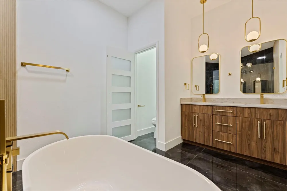2796 CHALLENGER DRIVE Palm Harbor, FL 34683
