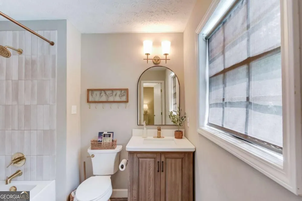 3573 Habersham CT Buford, GA 30519