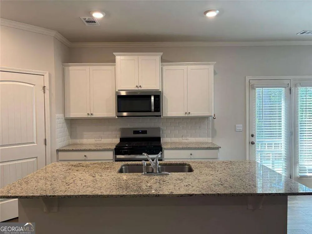 3240 Greyton DR Buford, GA 30519