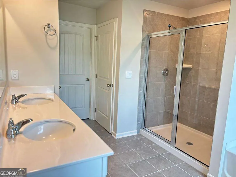 3240 Greyton DR Buford, GA 30519