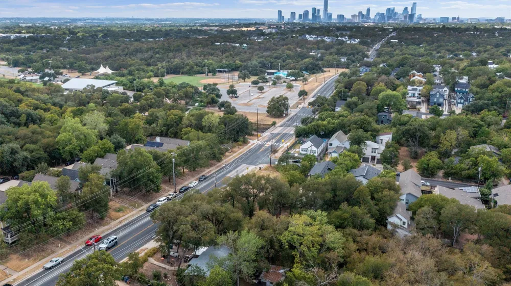 4104 E 12th Street Austin, TX 78721
