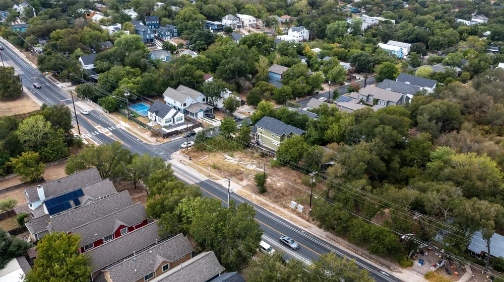 4104 E 12th Street Austin, TX 78721