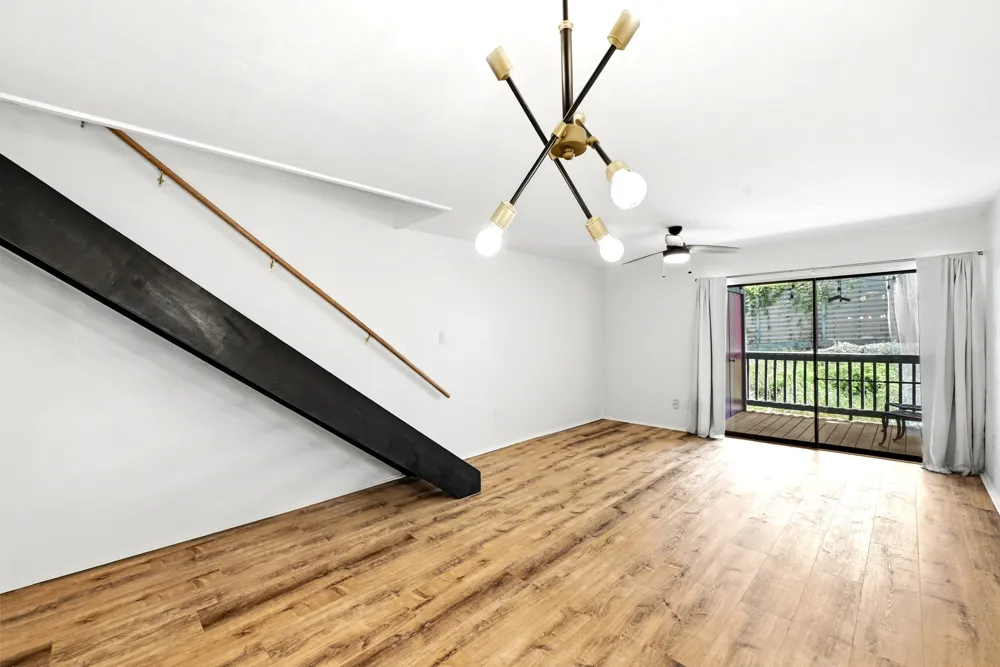 2215 Post Road #1039 Austin, TX 78704
