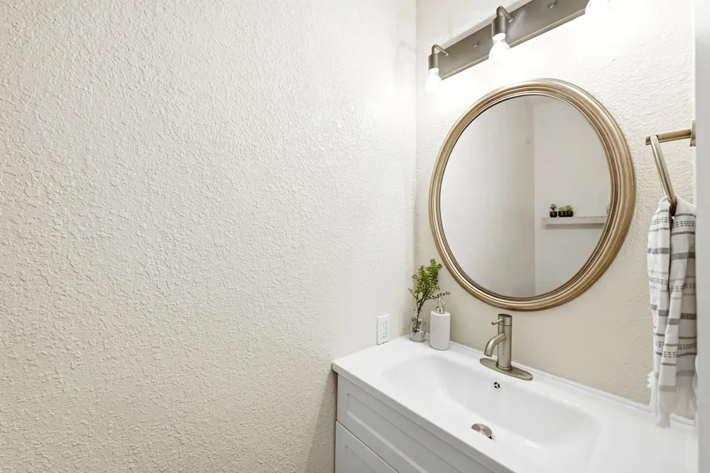 2215 Post Road #1039 Austin, TX 78704