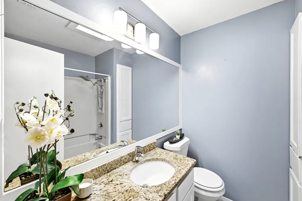 2215 Post Road #1039 Austin, TX 78704