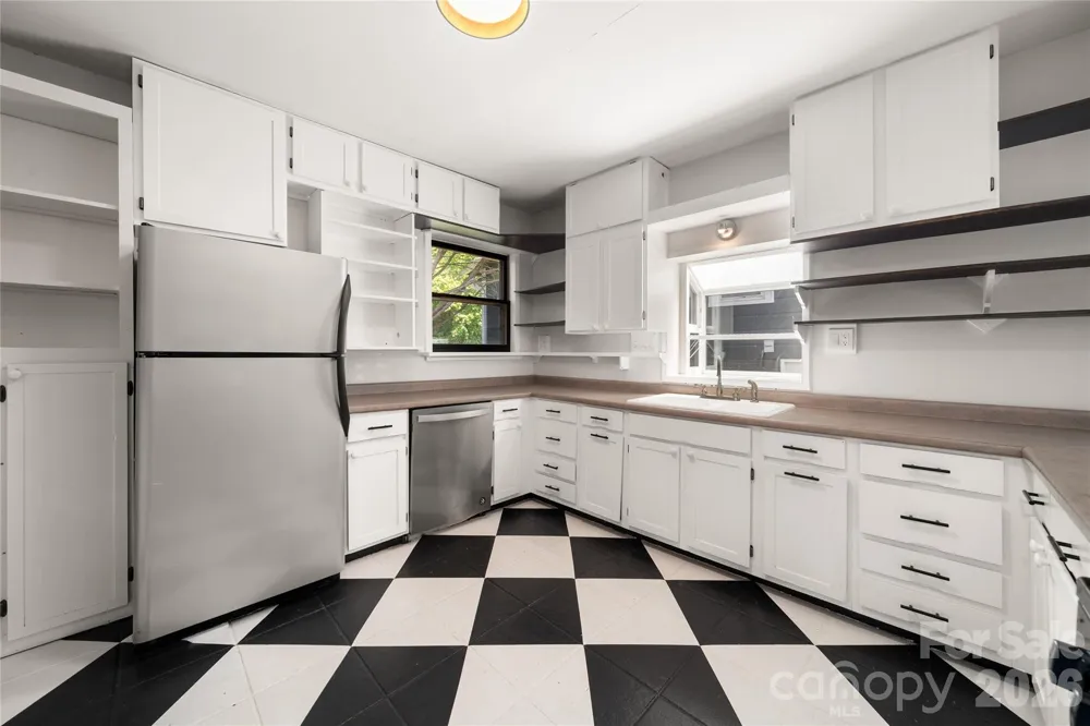 101 Olney Road Asheville, NC 28806