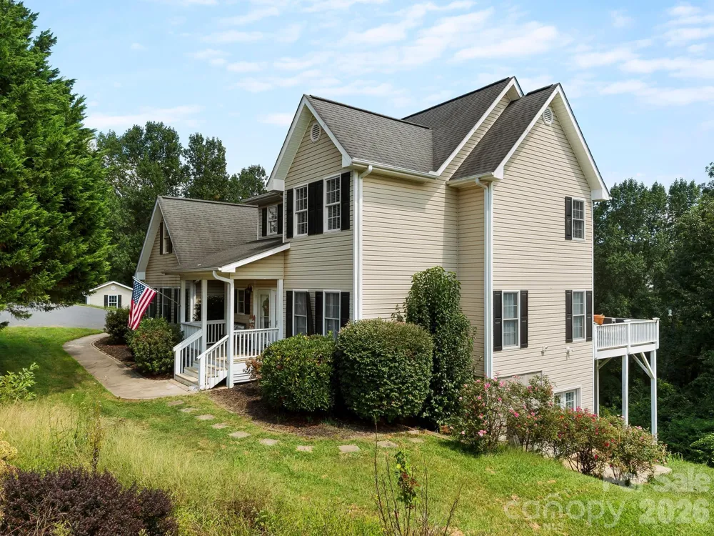 66 Azalea Drive Weaverville, NC 28787