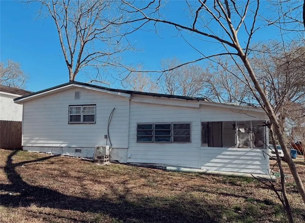 109 South Street Dallas, GA 30132