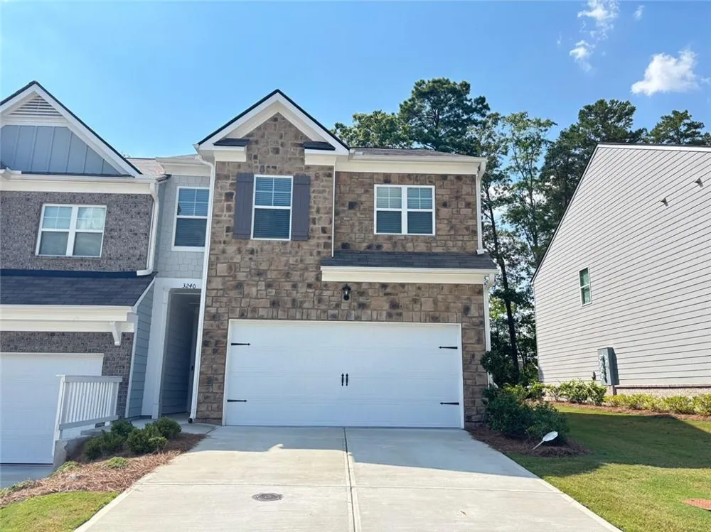 3240 Greyton Drive Buford, GA 30519
