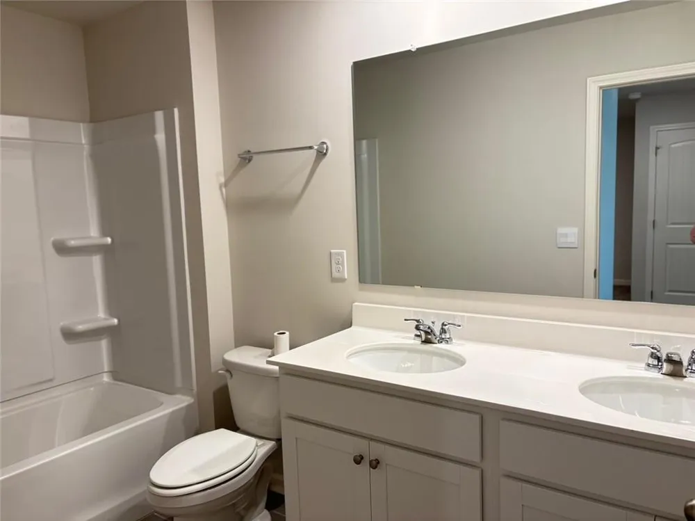 3240 Greyton Drive Buford, GA 30519