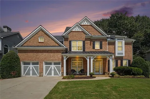 1083 Lakefield Walk