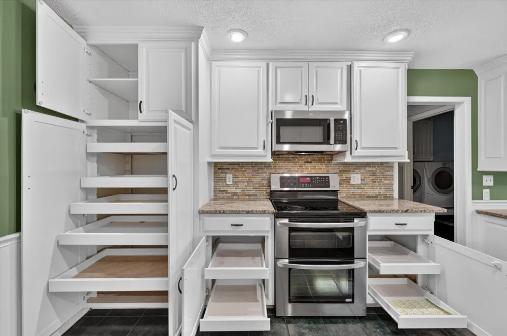 4208 Trowbridge Drive Arlington, TX 76013