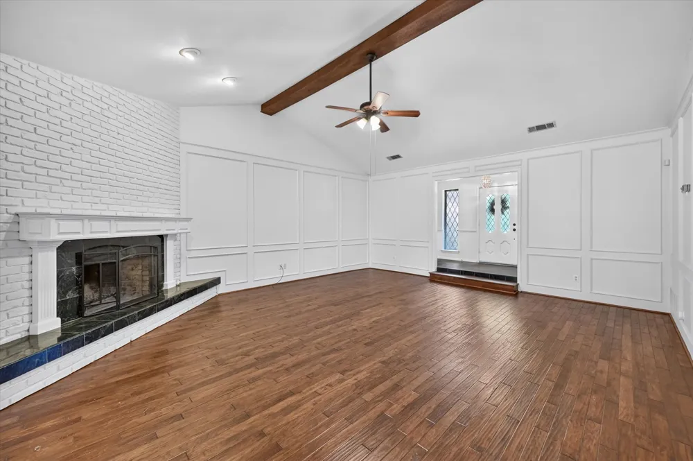 4208 Trowbridge Drive Arlington, TX 76013