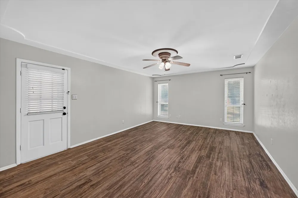 4208 Trowbridge Drive Arlington, TX 76013