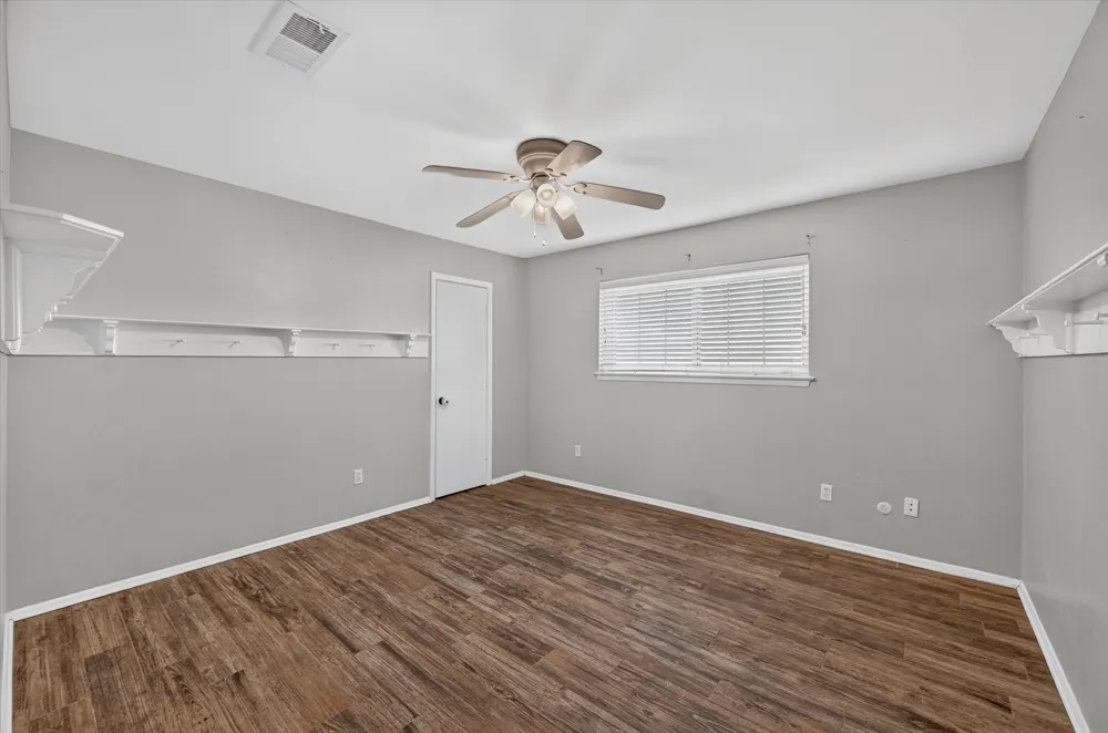 4208 Trowbridge Drive Arlington, TX 76013