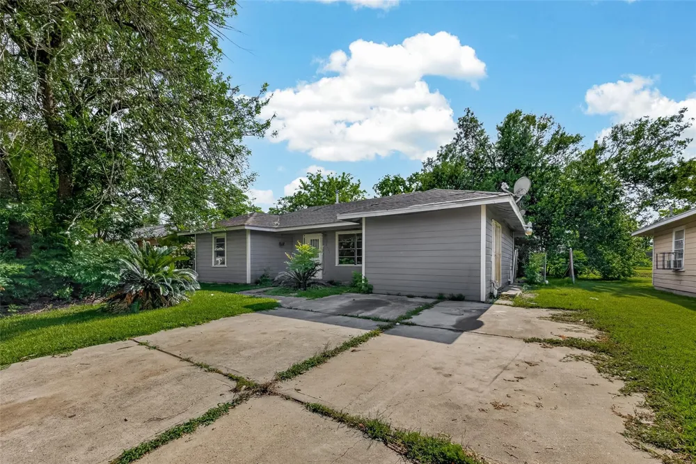 10506 Buffum Street Houston, TX 77051