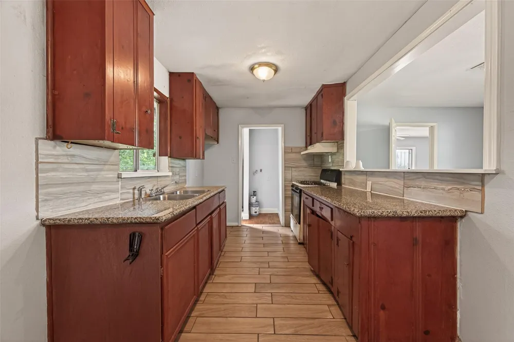 10506 Buffum Street Houston, TX 77051