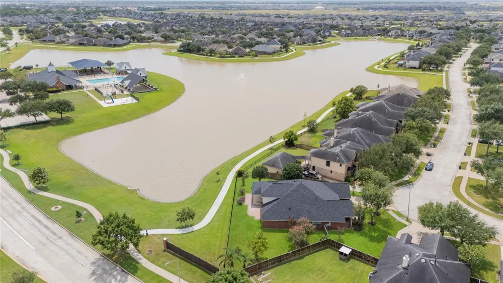 8931 Henrico Lane Rosenberg, TX 77469