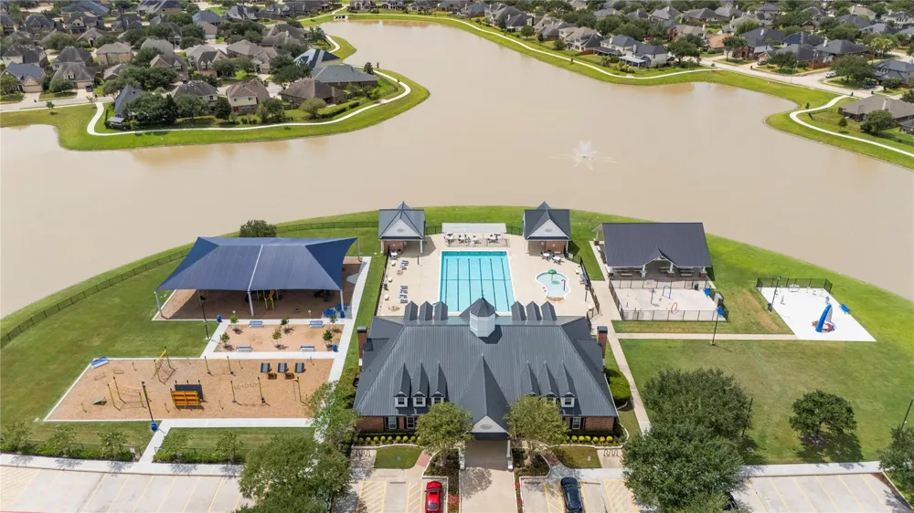 8931 Henrico Lane Rosenberg, TX 77469